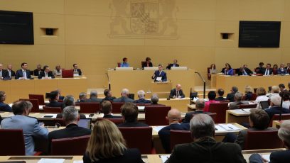 Ministerpräsident Dr. Markus Söder, MdL, hält eine Regierungserklärung am 18. April 2018 vor den Abgeordneten im Bayerischen Landtag.