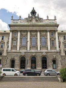 Bayerisches Staatsministeirum der Justiz