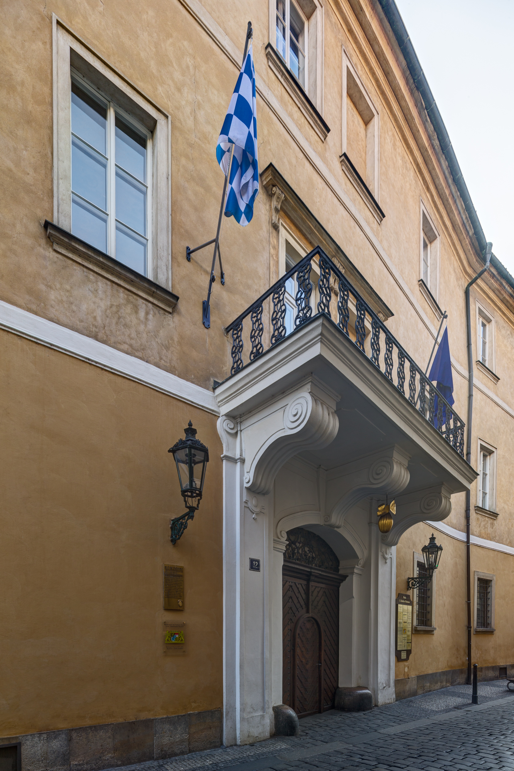 Im Palais Chotek sind die Räume der Bayerischen Repräsentanz in der Tschechischen Republik.