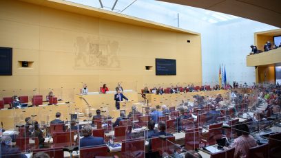 Ministerpräsident Dr. Markus Söder, MdL, stellt in einer Regierungserklärung die beschlossenen Corona-Maßnahmen der Bayerischen Staatsregierung vor.