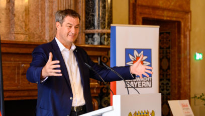 Ministerpräsident Dr. Markus Söder, MdL, hält eine Rede bei der Verleihung der Leistungsauszeichnungen für besondere Verdienste um die Bergwacht Bayern im Kaisersaal der Münchner Residenz.