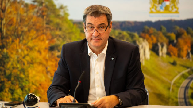 Ministerpräsident Dr. Markus Söder, MdL, leitet die Sitzung des Ministerrats. Das Kabinett, das wieder per Video-Schalte tagt, befasst sich insbesondere mit den Folgen der Corona-Pandemie. 