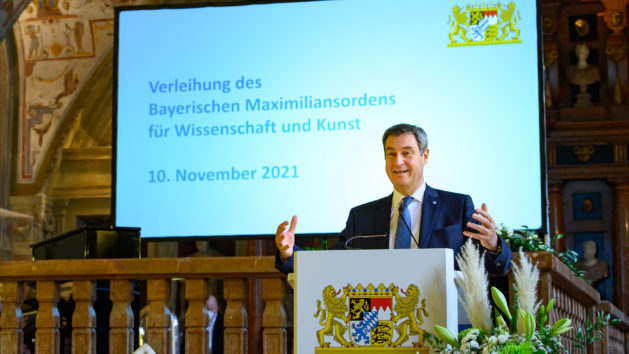 Ministerpräsident Dr. Markus Söder, MdL: "Alle Ausgezeichneten haben die höchste Stufe an wissenschaftlichem und künstlerischem Schaffen erreicht. Ganz Bayern ist stolz auf diese großartigen Leistungen!"
