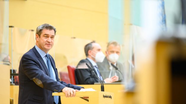 Ministerpräsident Dr. Markus Söder, MdL, hält vor dem Bayerischen Landtag seine 13. Regierungserklärung zur aktuellen Lage zur Corona-Pandemie in Bayern.