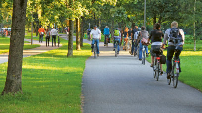 Bayern will den Anteil der Radlfahrer in den nächsten fünf Jahren verdoppeln. Denn Rad- und Fußverkehr schont die Umwelt und steigert die Lebensqualität der Menschen. © Ziegler