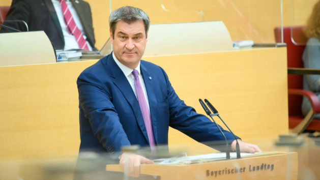 Im Bayerischen Landtag hält Ministerpräsident Dr. Markus Söder, MdL, eine Regierungserklärung zur aktuellen Lage angesichts des Krieges in der Ukraine,  zur Energieversorgung und den Entscheidungen zu Corona.