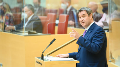 "Wir brauchen eine stabile und starke Verteidigung für Deutschland. Die Soldaten haben es verdient, dass sie die bestmögliche Ausrüstung für ihre Einsätze bekommen." - Ministerpräsident Dr. Markus Söder, MdL.