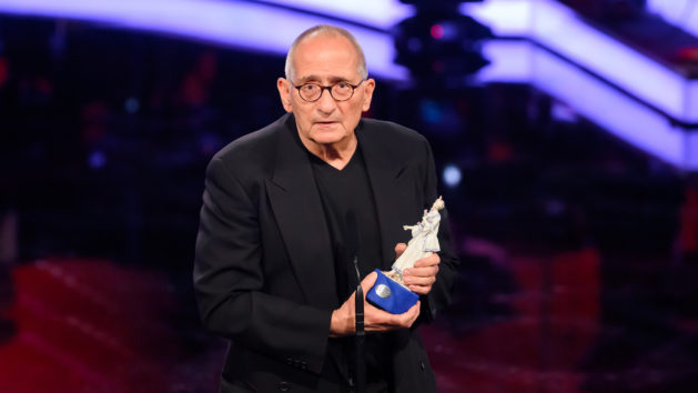 Der Bayerische Filmpreis in der Kategorie "Beste Regie" geht an Dominik Graf für den Film "Fabian und der Gang vor die Hunde".