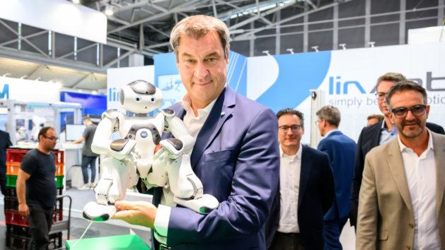 Ministerpräsident Dr. Söder eröffnet den munich_i Hightech Summit.