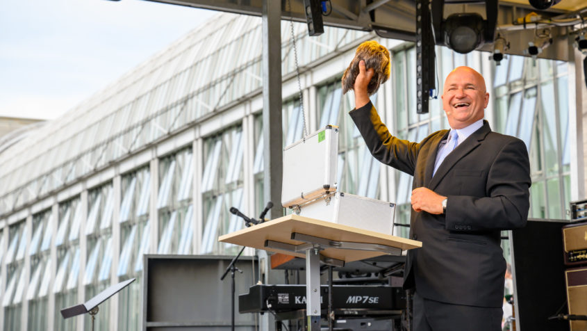 Wolfgang Krebs bei seinem Auftritt auf dem Hofgartenfest.