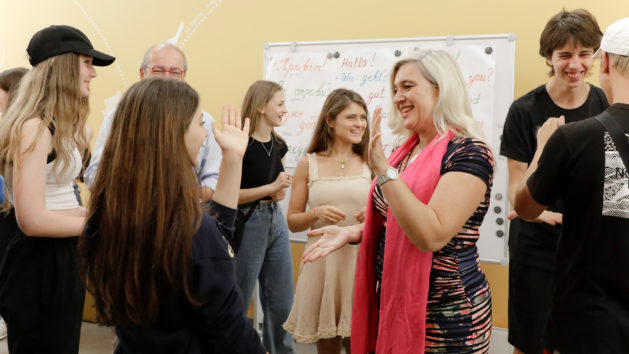 Europaministerin Melanie Huml, MdL, besucht die Jugendherberge Bayreuth.