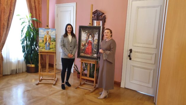 Dr. Olena Yasynetska mit Vertreterin des Bayerischen Büros Kiew.
