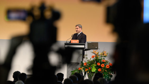 Ministerpräsident Dr. Markus Söder, MdL, beim Unternehmer-Kongress und Neujahrsempfang der mittelständischen Wirtschaft in Nürnberg.