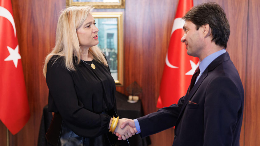 220208_Kondolenzbucheintrag anl. Erdbeben in Türkei_FR_4