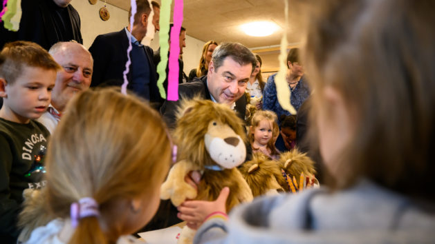 Ministerpräsident Dr. Markus Söder, MdL, besucht Kita „Kleine Heimat“ in Münchsmünster im Landkreis Pfaffenhofen an der Ilm.
