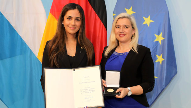 Annahita Esmailzadeh und Europaministerin Melanie Huml.
