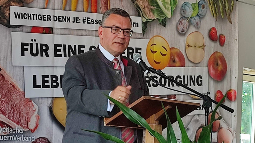 Staatsminister Dr. Florian Herrmann beim Kreisbauerntag 2023 im Landkreis Freising: 