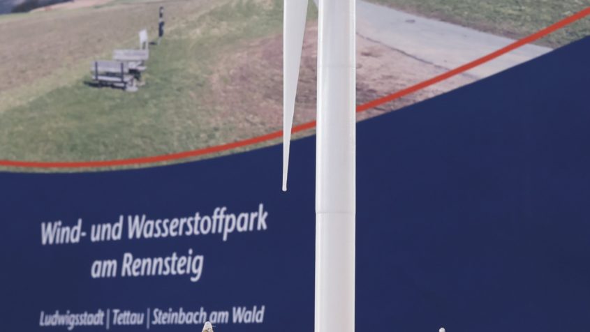 Einer der größten Windparks in Süddeutschland entsteht hier in Steinbach am Wald im Landkreis Kronach in Oberfranken.