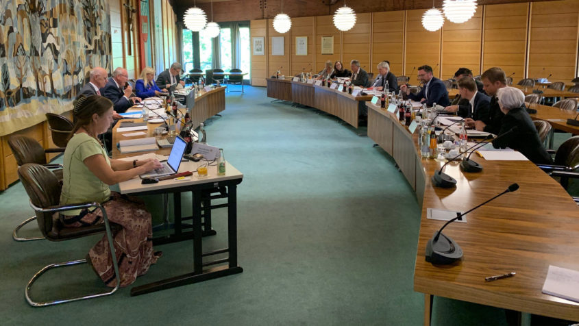 Nach der konstituierenden Sitzung im April und der Jahrestagung im Juli ist es bereits die dritte Zusammenkunft der Beiratsmitglieder aus den drei ostbayerischen Regierungsbezirken.