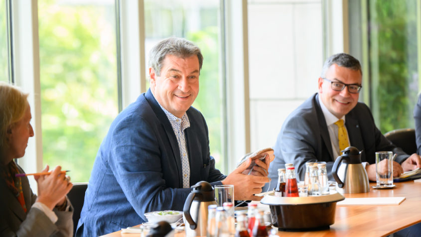 Ministerpräsident Dr. Markus Söder leitet die Kabinettssitzung in der Staatskanzlei.