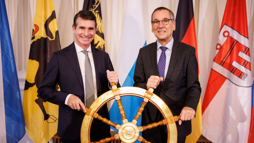 Europaminister Eric Beißwenger (links) und der Regierende Landammann des Schweizer Kantons Appenzell Innerrhoden, Roland Inauen (rechts).