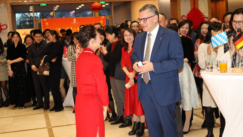 Staatsminister Dr. Florian Herrmann: 