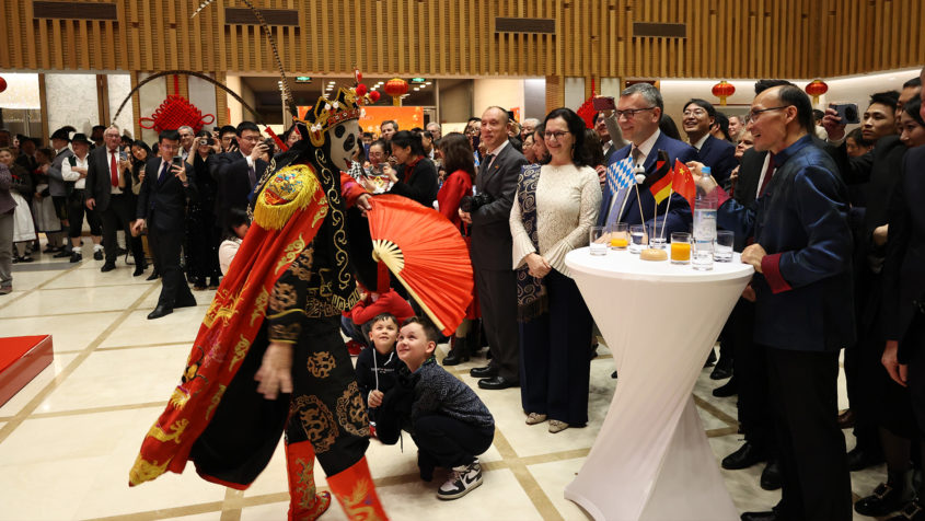 Chinesischer Neujahrsempfang zum Start in das 'Jahr des Drachen' ...