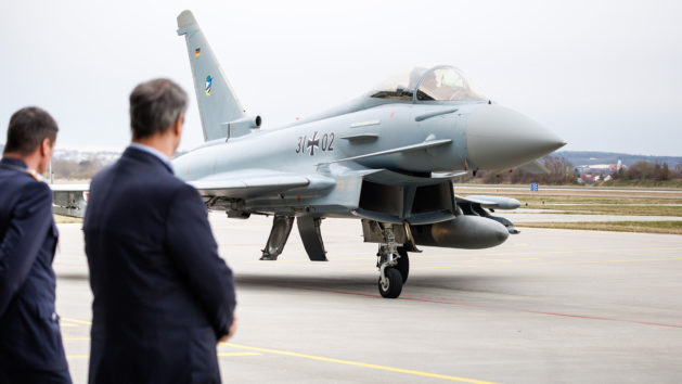 Verabschiedungsappell des Taktischen Luftwaffengeschwaders 74 in die NATO-Mission Verstärkung Air Policing Baltikum.