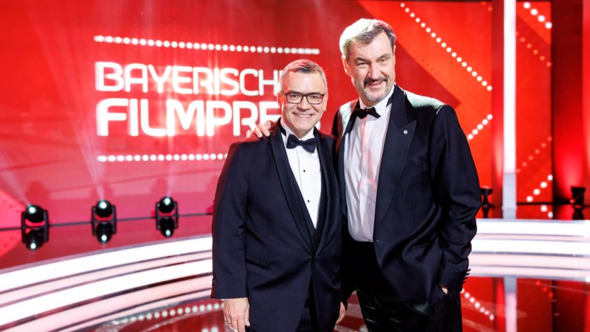 Ministerpräsident Dr. Markus Söder und Medienminister Dr. Florian Herrmann beim 46. Bayerischen Filmpreis im Prinzregententheater in München.