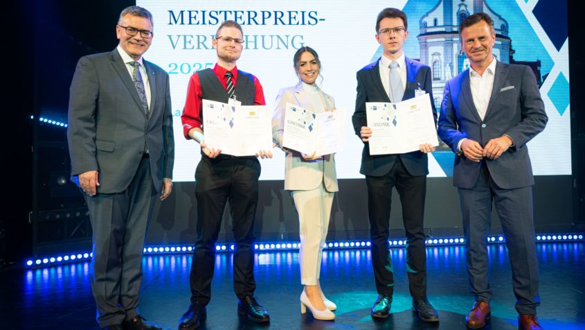 Die Meisterpreisverleihung 2025 der Industrie- und Handelskammer für München und Oberbayern findet im GOP Varieté-Theater München statt.