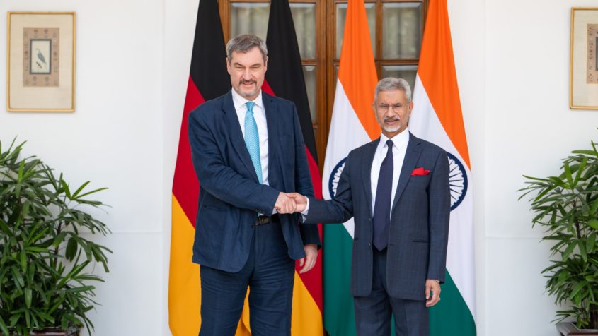 Ministerpräsident Dr. Markus Söder, links mit dem Minister für Auswärtige Angelegenheiten, Subrahmanyam Jaishankar, rechts.