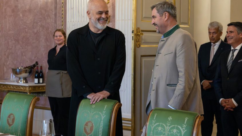 Ministerpräsident Dr. Markus Söder empfängt den albanischen Premierminister Edi Rama im Prinz-Carl-Palais.