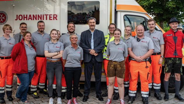Ministerpräsident Dr. Markus Söder: "Seit einem halben Jahrhundert wird dieses Fest komplett ehrenamtlich von den Mitgliedern des TSV Allershausen und des Schützenvereins Diana organisiert – eine beeindruckende Gemeinschaftsleistung! Gerade in herausfordernden Zeiten zeigen Feste wie dieses, was Bayern stark macht: Ehrenamtliches Engagement, gelebte Gemeinschaft, unsere Lebensfreude und die tiefe Verwurzelung in Tradition und Brauchtum."