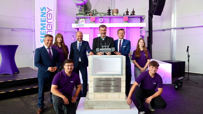 Ministerpräsident Dr. Markus Söder bei der Grundsteinlegung für die Erweiterung des Siemens Energy Werkes für Leistungstransformatoren in Nürnberg.
