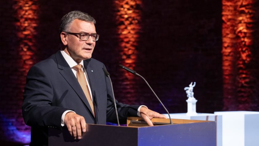 251023_Verleihung des Bayerischen Printpreises_FR_2 Medienminister Dr. Florian Herrmann: