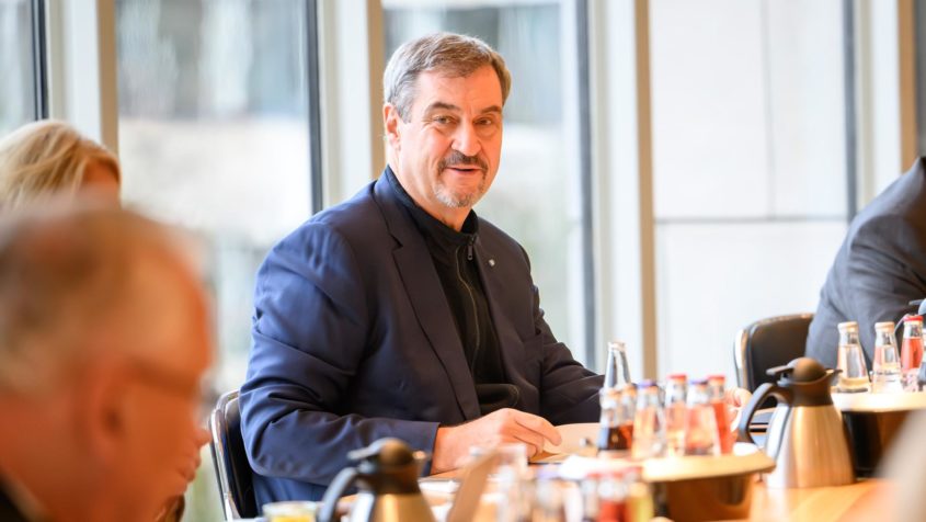 Ministerpräsident Dr. Markus Söder leitet die Sitzung des Ministerrates.