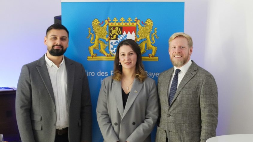 Von links nach rechts: Pavlo Kasap (Abteilung für internationale ...