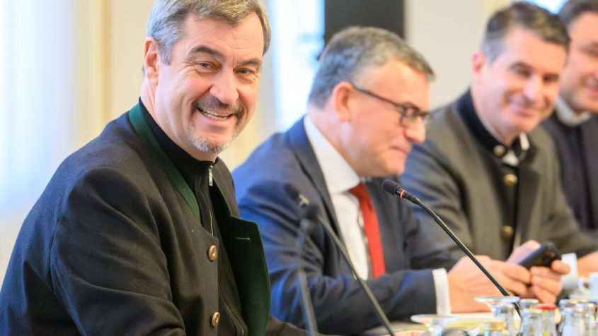 Ministerpräsident Dr. Markus Söder leitet die Sitzung des ...