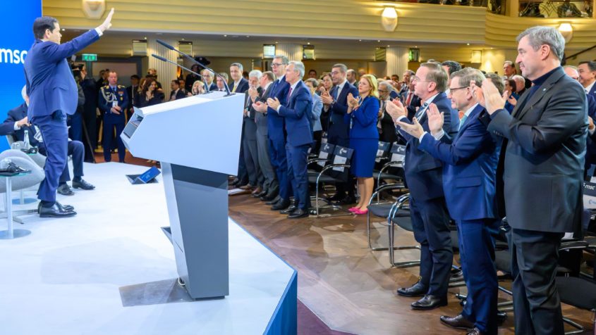 Ministerpr&auml;sident Dr. Markus S&ouml;der: "Ein neuer Sound aus den USA: Die heutigen positiven Signale der USA sind ein gutes Zeichen f&uuml;r neue Wertsch&auml;tzung und Partnerschaft mit Europa. Wir sind daf&uuml;r bereit."