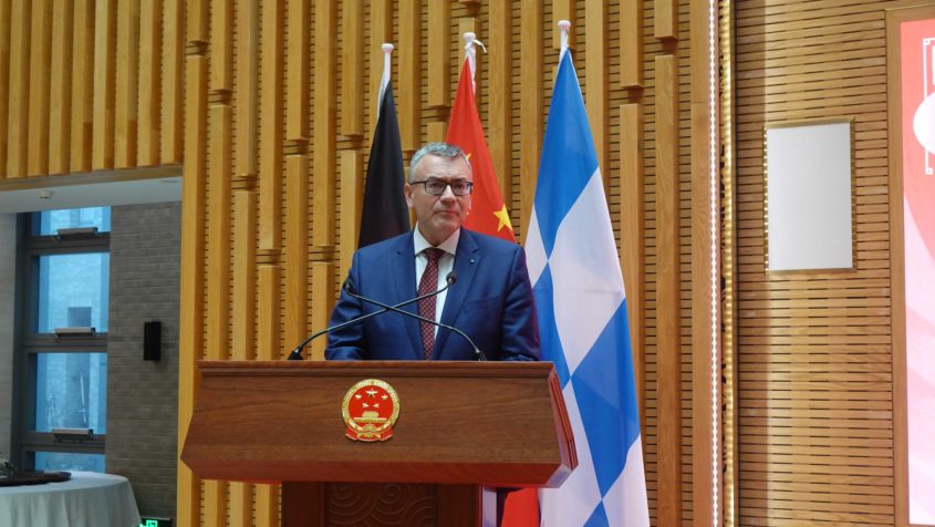 Staatsminister Dr. Florian Herrmann hält eine Rede beim Empfang ...