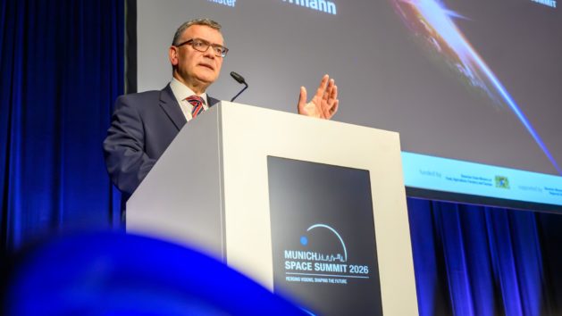 Staatskanzleiminister Dr. Florian Herrmann beim Munich Space Summit in der Alten Kongresshalle in München.