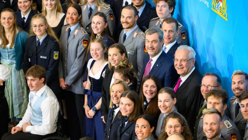 Ministerpräsident Dr. Markus Söder und Sportminister Joachim Herrmann beim „Olympiaempfang 2026″ zu Ehren der bayerischen Teilnehmerinnen und Teilnehmer an den Olympischen und Paralympischen Winterspielen 2026 in Mailand und Cortina.
