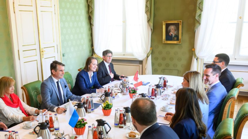 Das Gespräch zwischen Staatsminister Eric Beißwenger und der ...