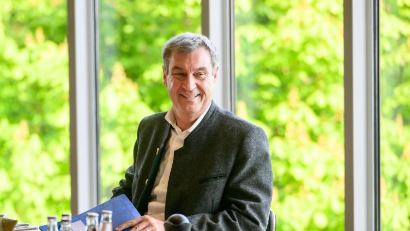 Ministerpr&auml;sident Dr. Markus S&ouml;der leitet die Sitzung des Ministerrates.