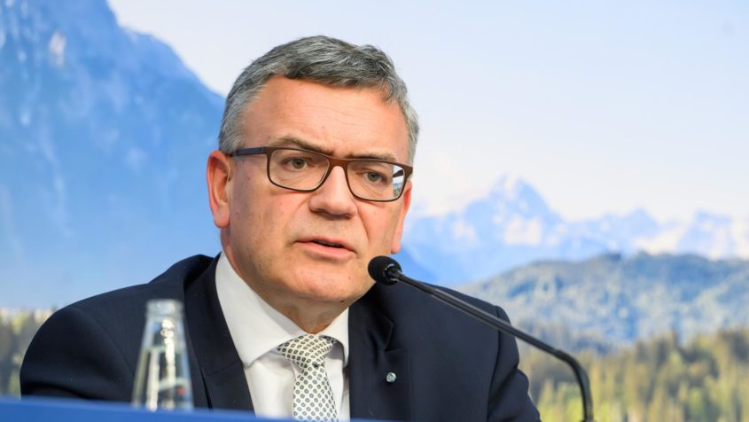 &Uuml;ber die wesentlichen Ergebnisse der Kabinettssitzung informiert unter anderem Staatskanzleiminister Dr. Florian Herrmann in einer Pressekonferenz.