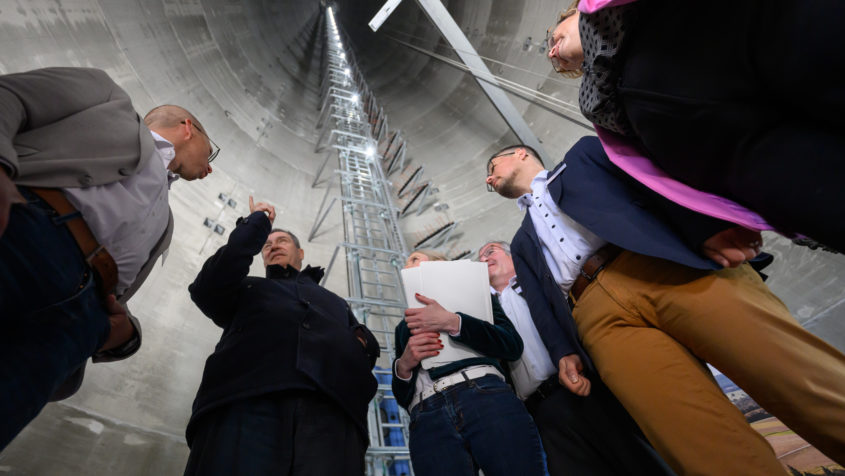 Rundgang durch den B&uuml;rgerwindpark Linden-Hohenroth der Naturenergie Zeilinger GmbH.