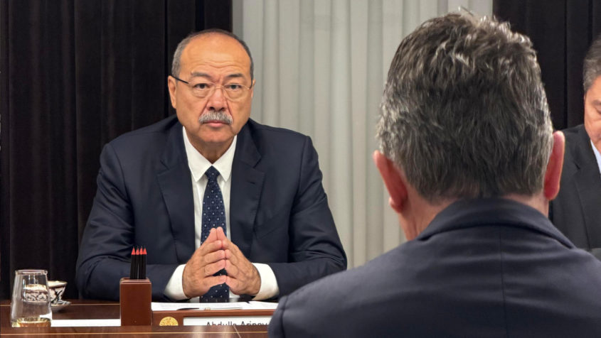 Gespräch zwischen dem Premierminister der Republik Usbekistan, ...