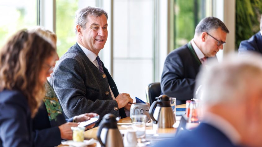 Ministerpräsident Dr. Markus Söder leitet die Sitzung des ...