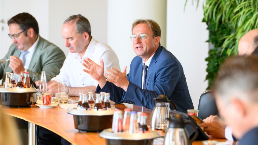 Der Bürgerbeauftragte der Bayerischen Staatsregierung, Wolfgang ...