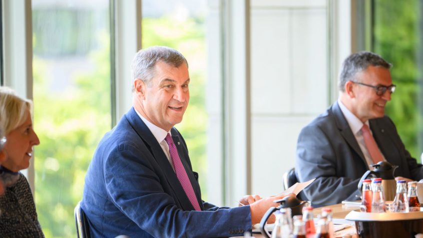 Ministerpräsident Dr. Markus Söder leitet die Sitzung des Ministerrats.